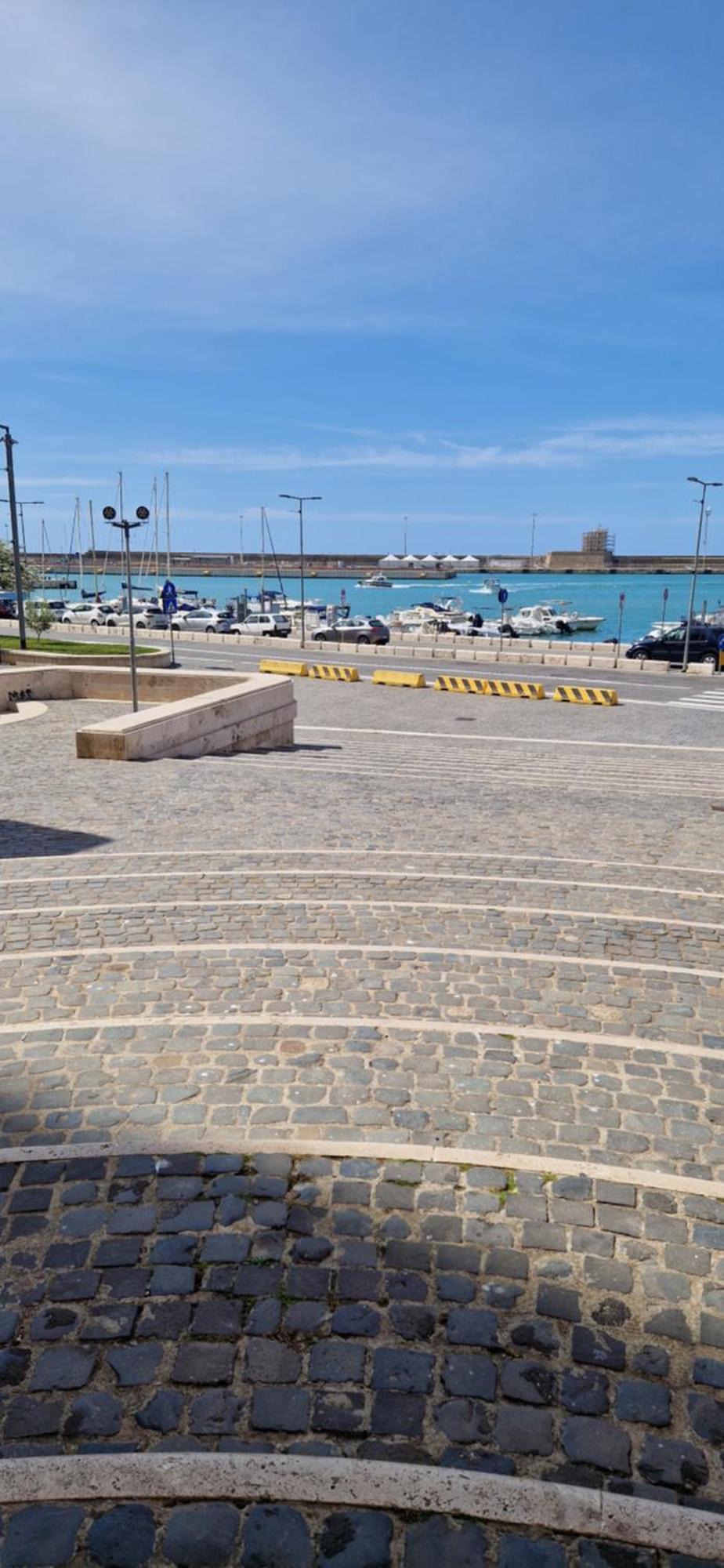 Md House Bed & Breakfast Civitavecchia Exterior foto