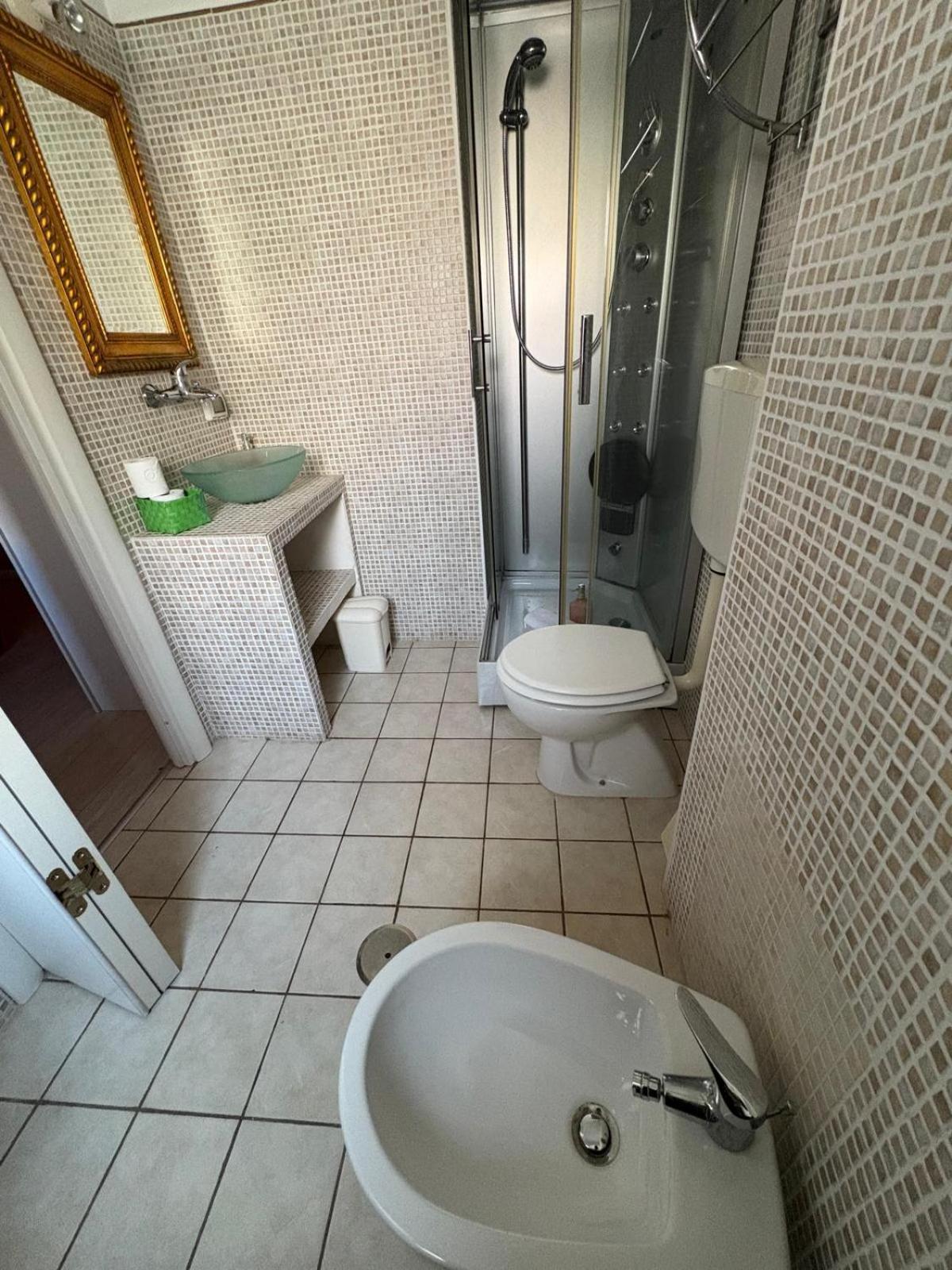 Md House Bed & Breakfast Civitavecchia Exterior foto